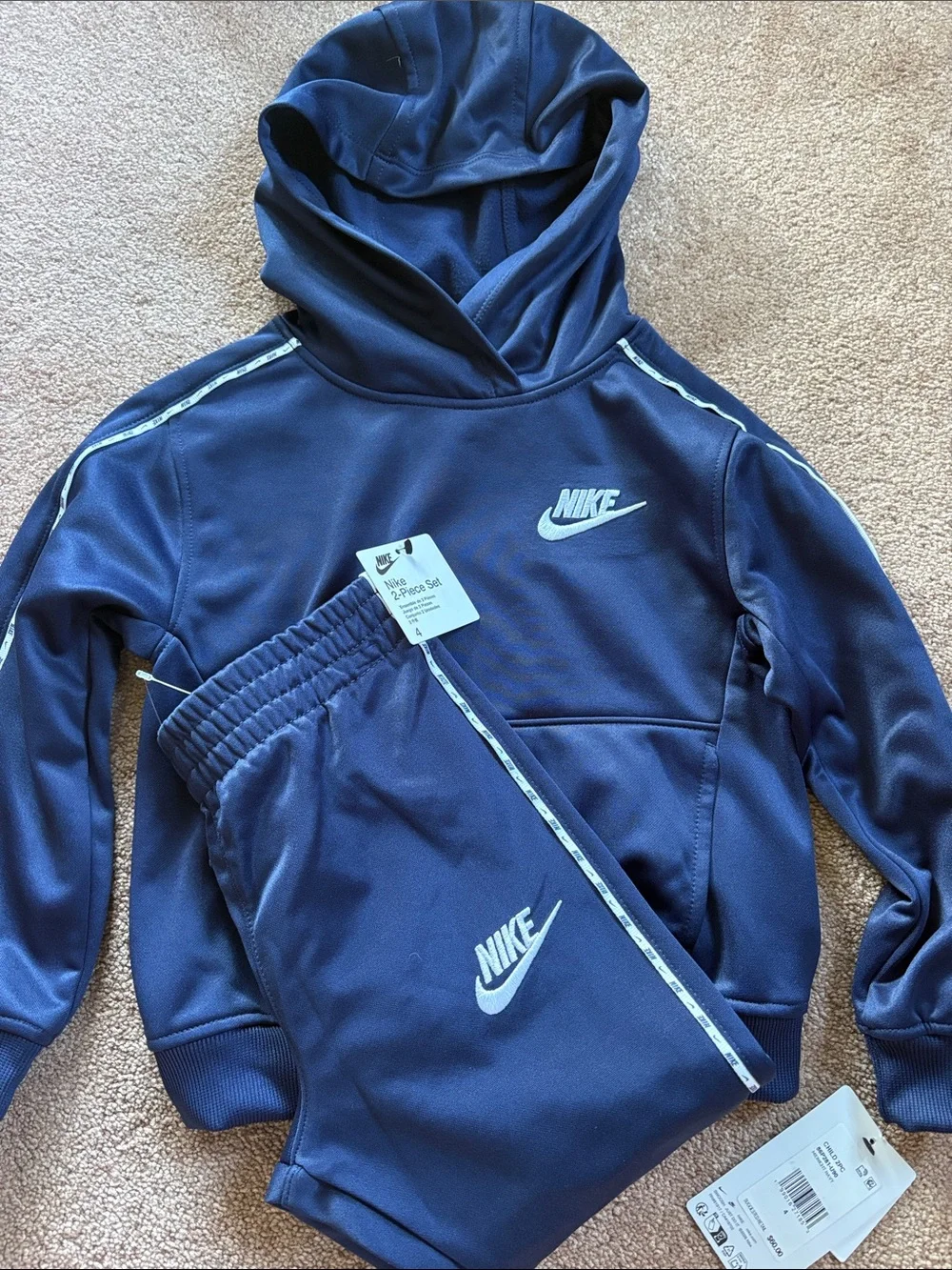 Nike Kids Boys Navy Hoodie & Jogger Track suit Set Navy size 4 NWT